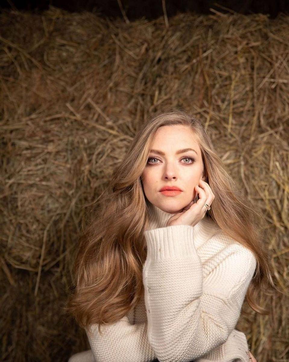 Instagram.com/amanda_seyfried_daily