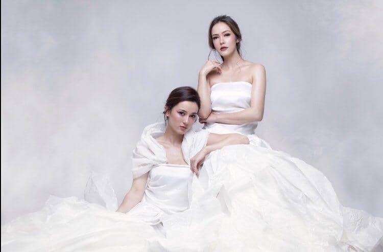 9 Photoshoot Cathy Sharon dan Julie Estelle, Sister Goals!