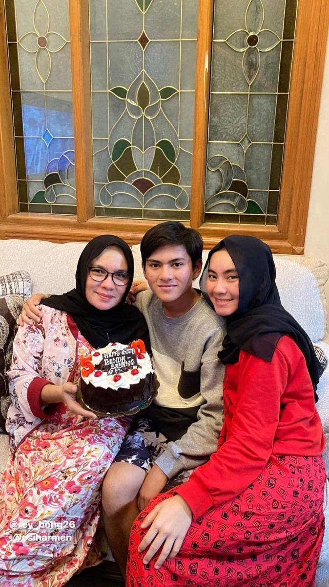 instagram.com/bungafathia06