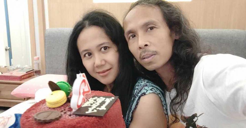 10 Potret Sweet Aktor Laga Indonesia dan Istri Tercinta, Bikin Baper!