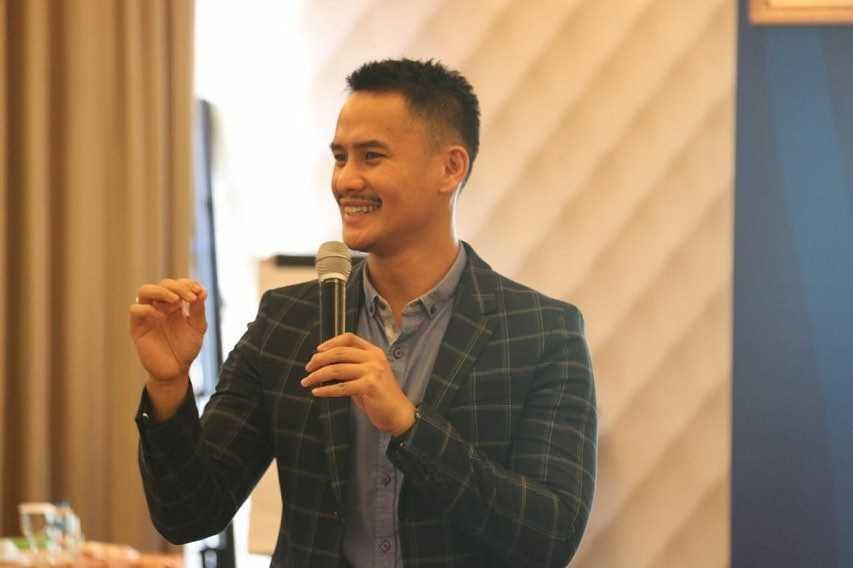 Jarang Muncul di TV, Ini 10 Potret Terbaru Choky Sitohang!