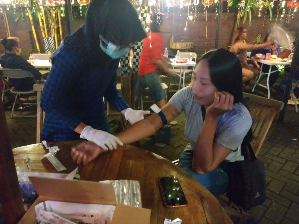 Kegiatan pemeriksaan kesehatan anggota Aprikot . IDN Times/ Dok Aprikot
