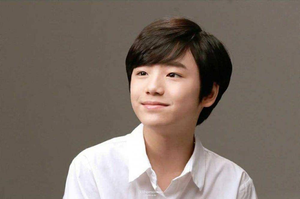 Instagram.com/moonwoojiniverse