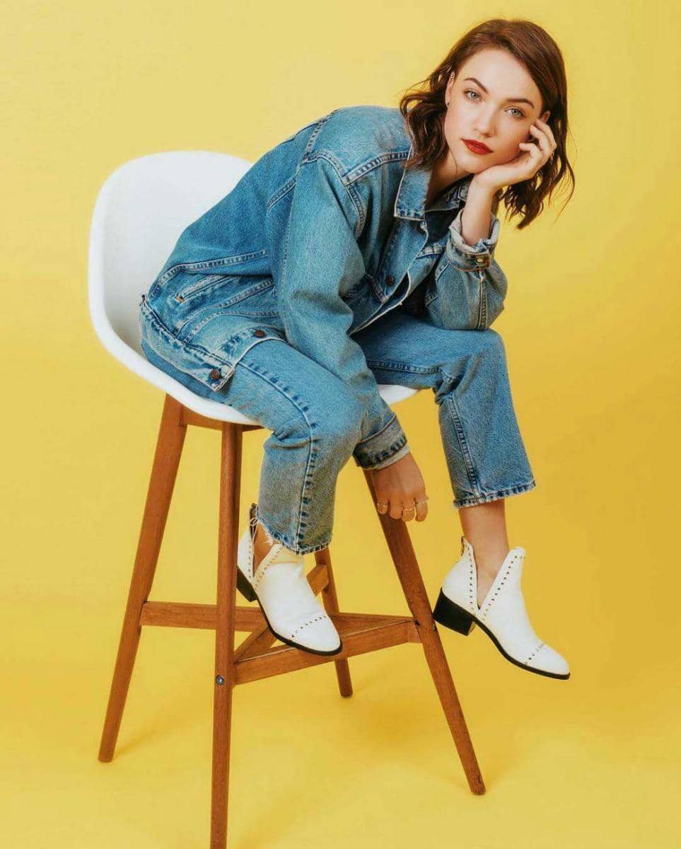 instagram.com/violettbeane