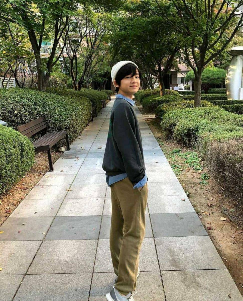 Instagram.com/moonwoojiniverse