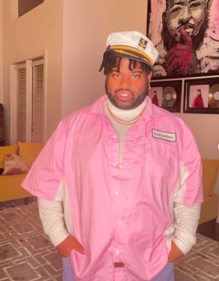 instagram.com/pinksweats