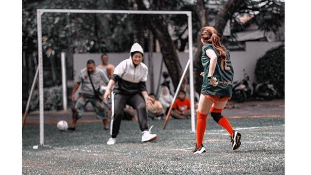 instagram.com/ayutingting92