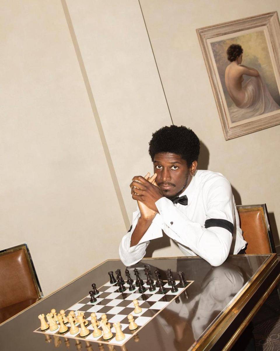 instagram.com/labrinth