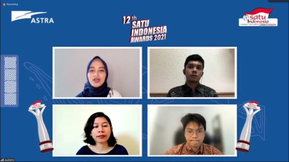 Para penerima apresiasi SATU Indonesia Awards 2020 dalam acara kick-off 12th SATU Indonesia Awards 2021. 2 Maret 2021. IDN Times/M. Tarmizi Murdianto