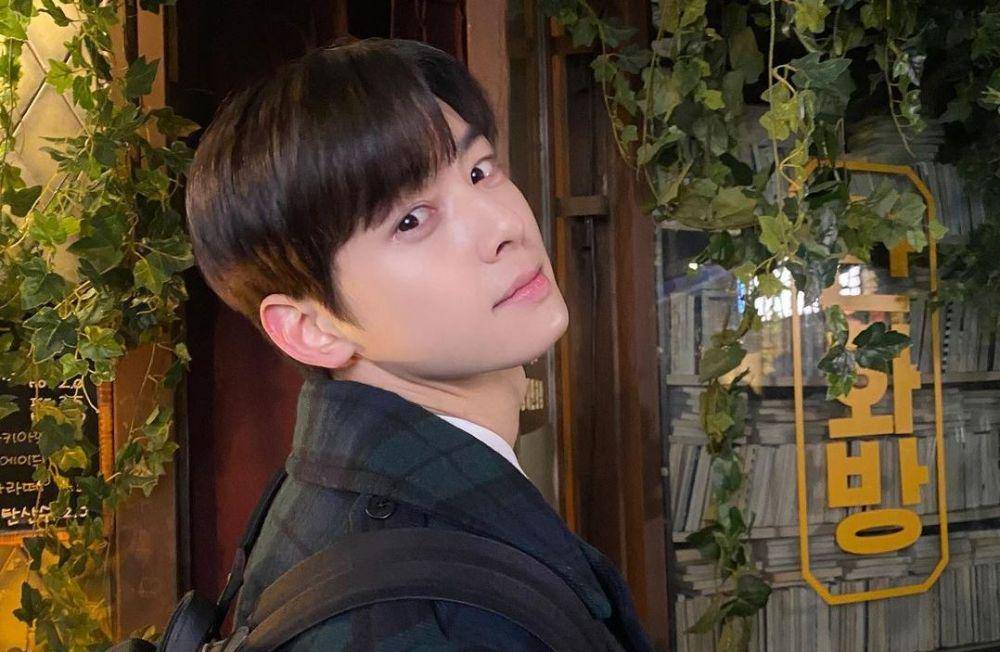 instagram.com/eunwo.o_c