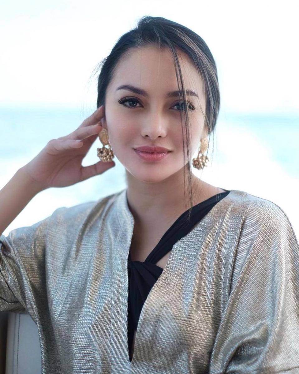 Instagram.com/ririnekawati