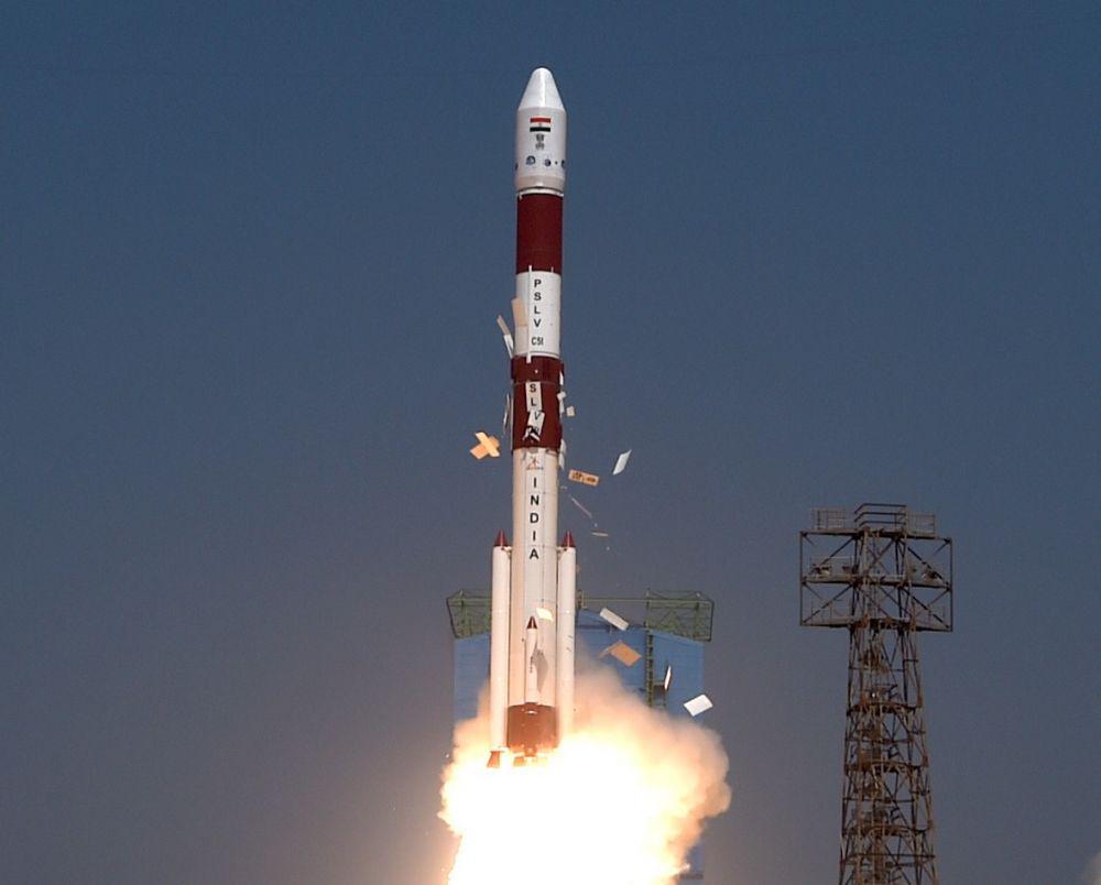 Roket PSLV-C51 yang membawa satelit Amazonia-1. twitter.com/isro/