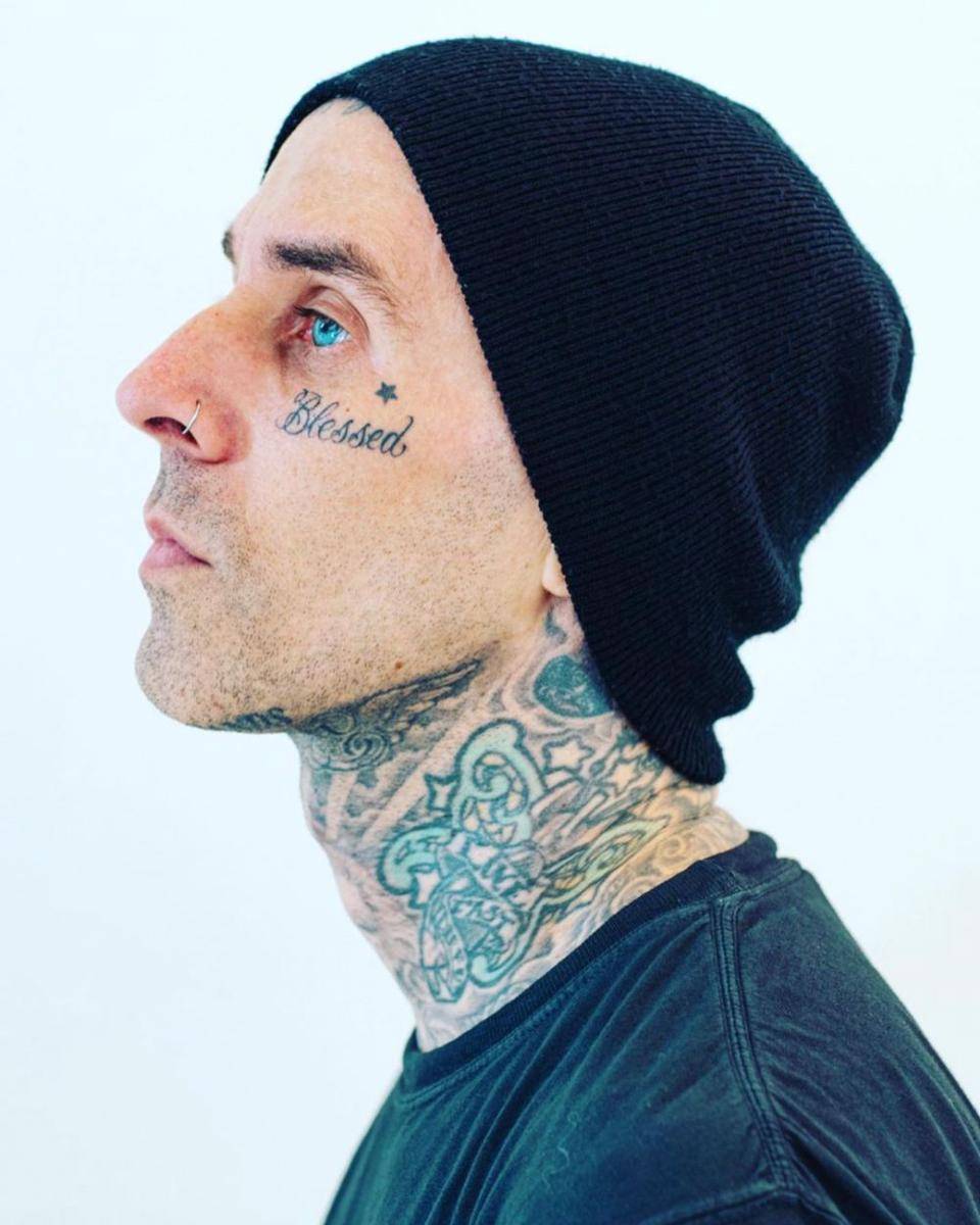 instagram.com/travisbarker