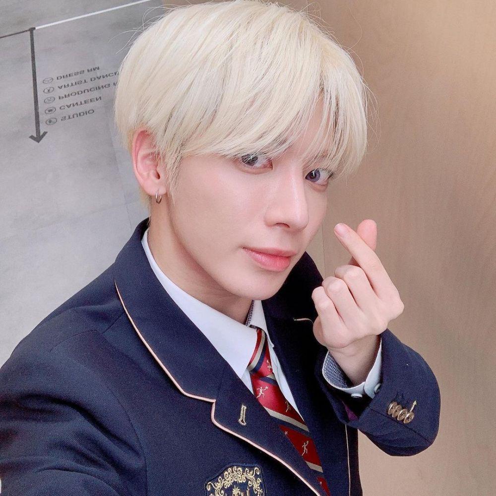instagram.com/taehyuntxt_official