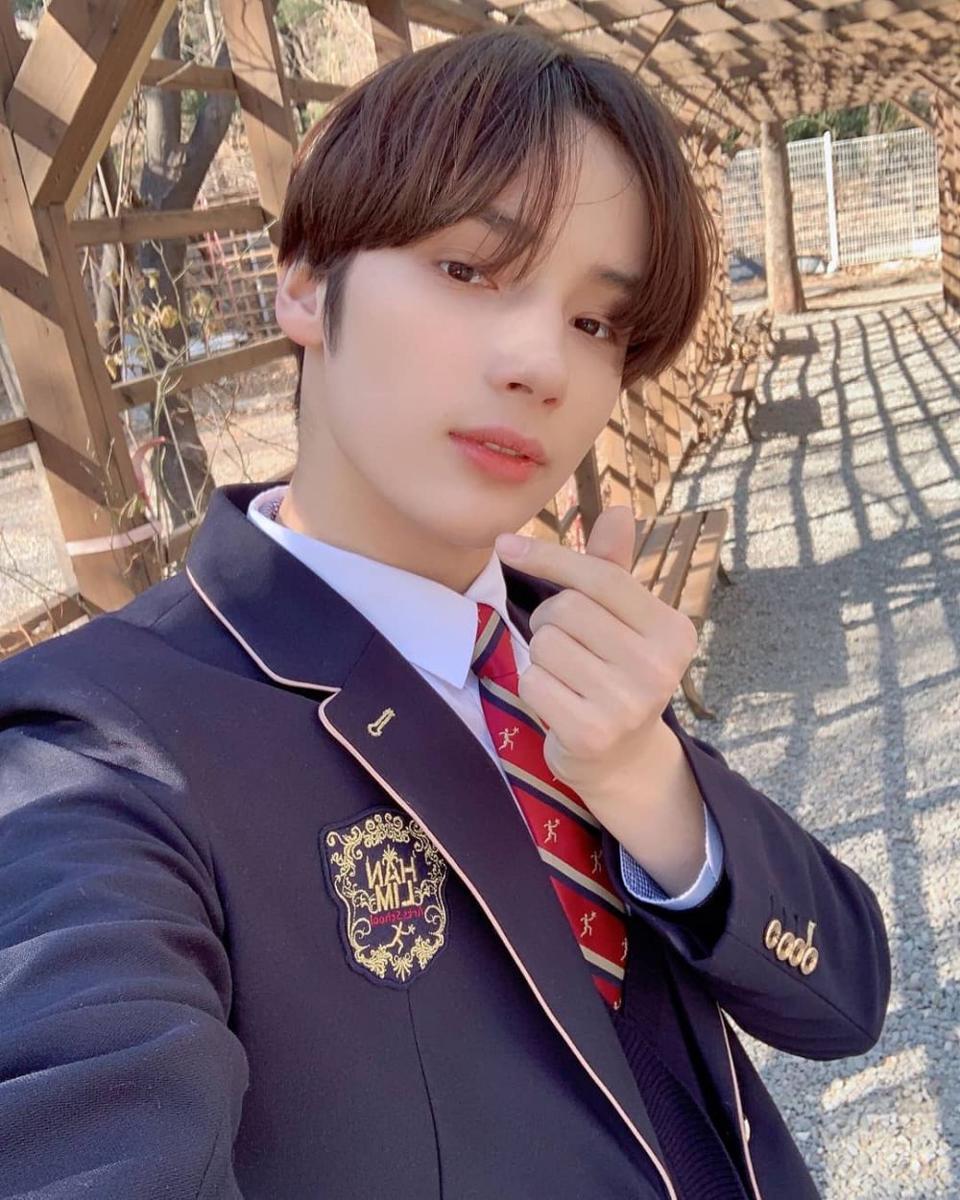 instagram.com/hueningkai_official