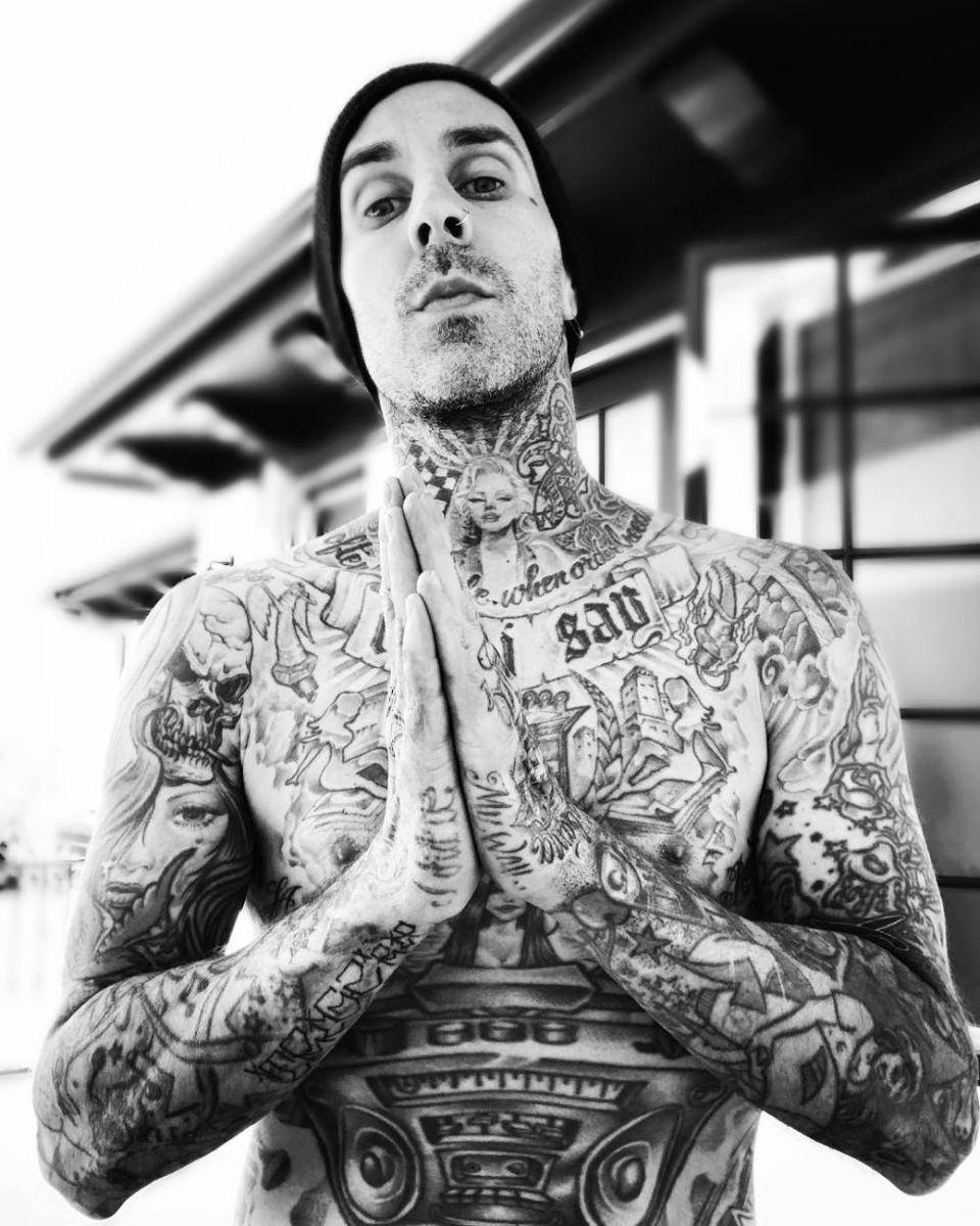 instagram.com/travisbarker