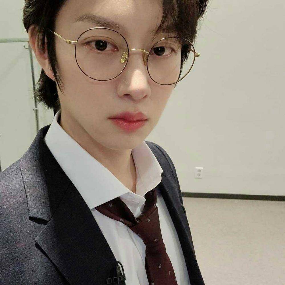 instagram.com/ kimheenim