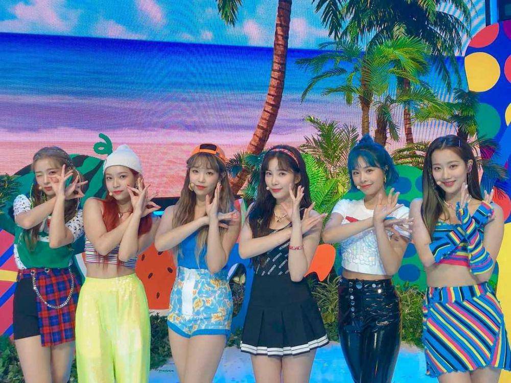 instagram.com/official.april