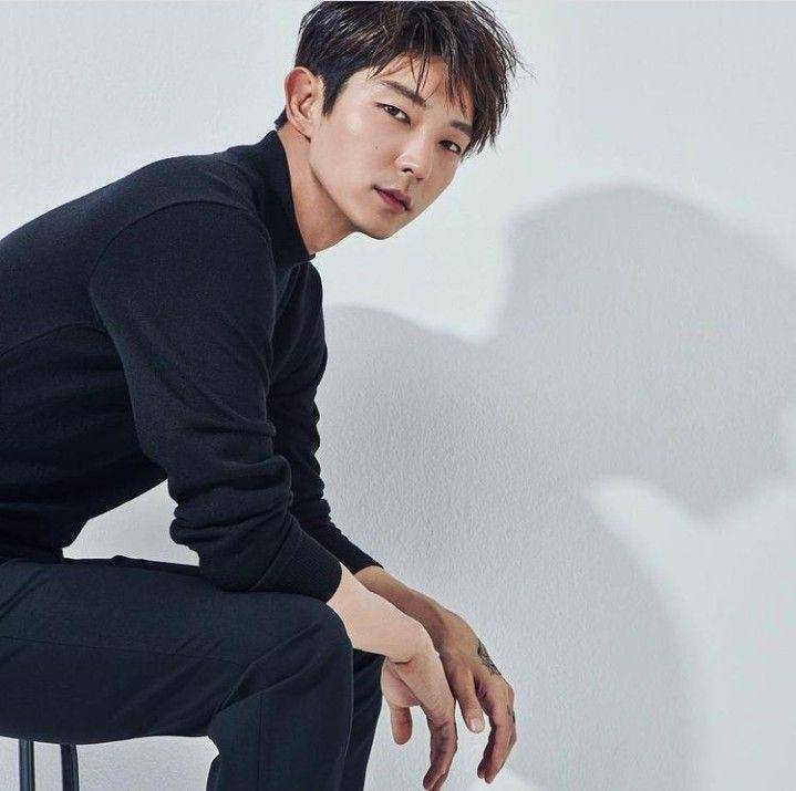 instagram.com/lee.joon.gi