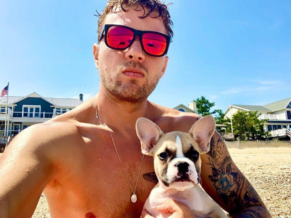 instagram.com/ryanphillippe/