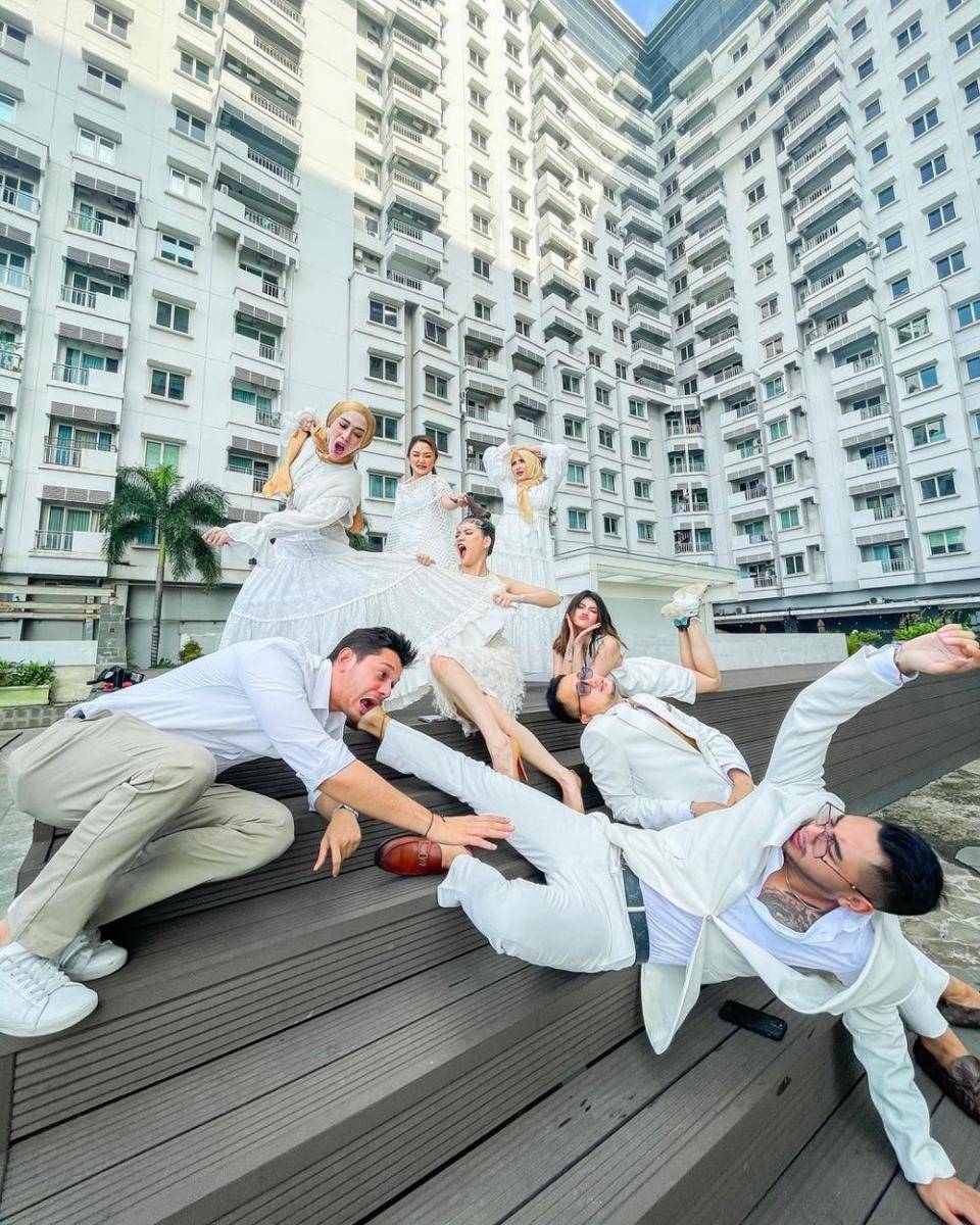 Instagram.com/andrewandika