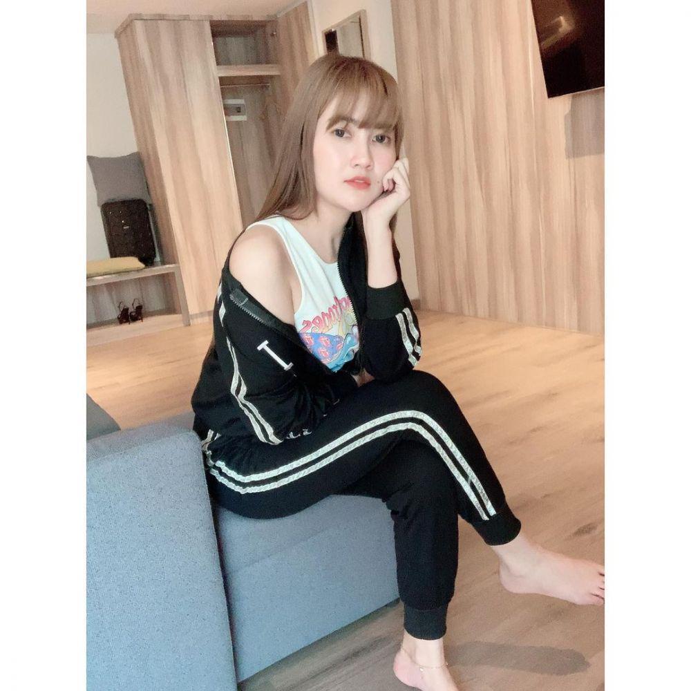 Instagram.com/nellakharisma