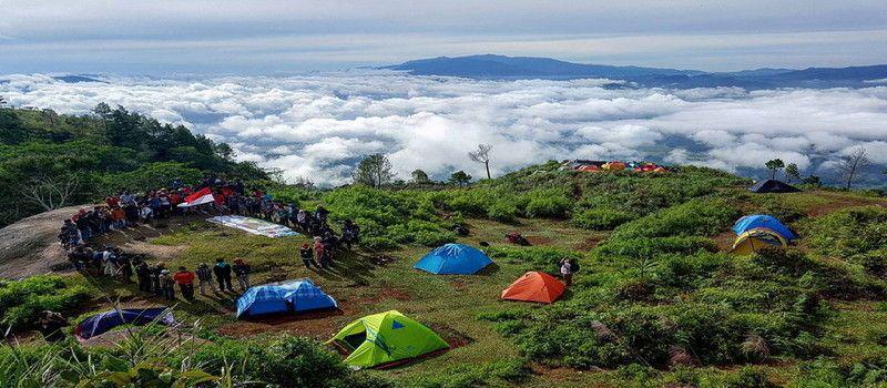 5 Rekomendasi Gunung di Toraja, Cocok untuk Berkemah