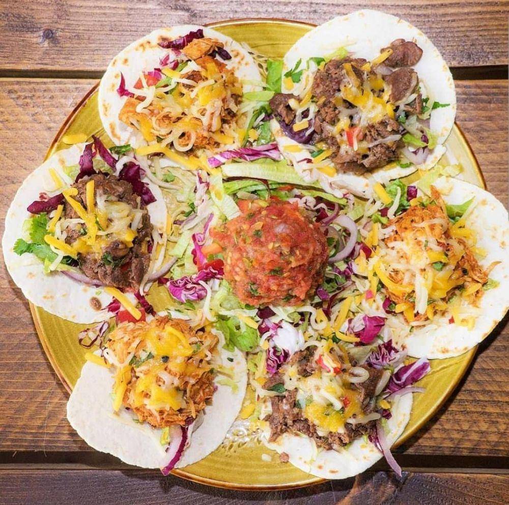 instagram.com/elchupitos.hull