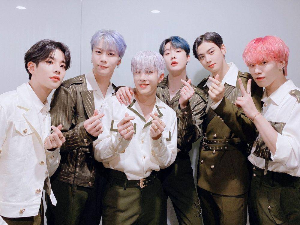 twitter.com/ASTRO_Staff