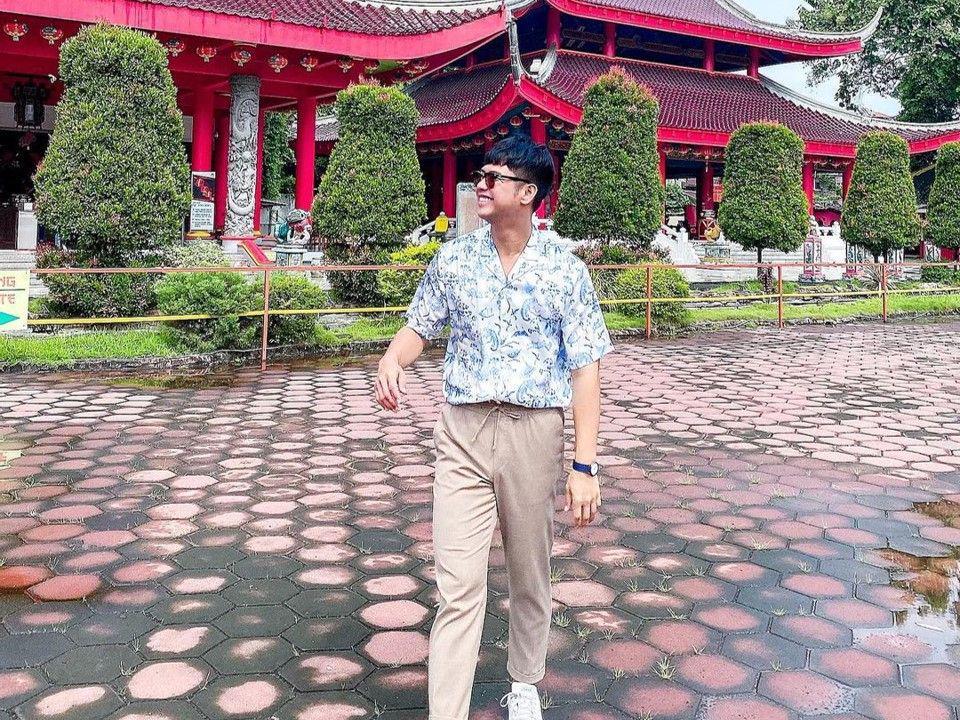 Berhasil Diet, 10 Potret Gagah Ricky Cuaca saat Pamer Body Goals