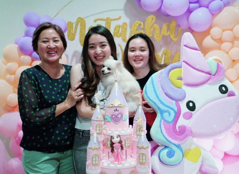instagram.com/natashawilona12