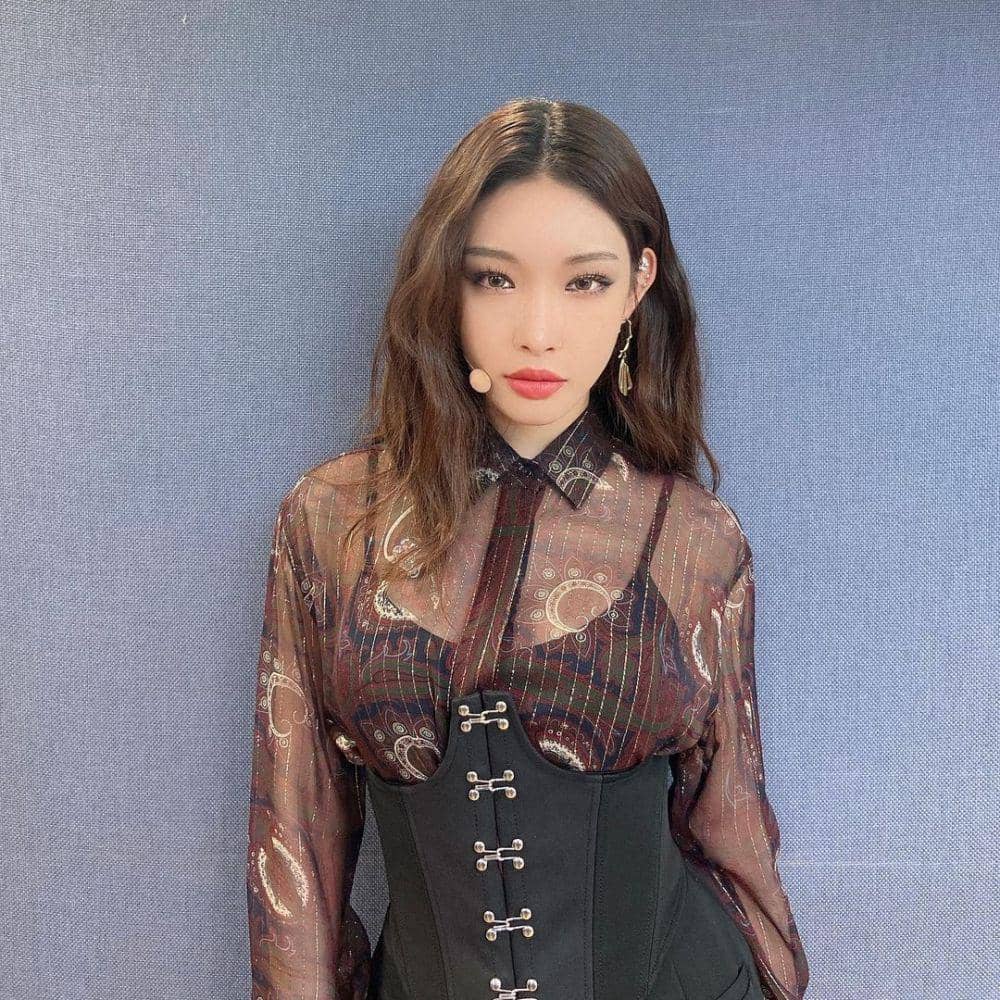 instagram.com/chungha_official