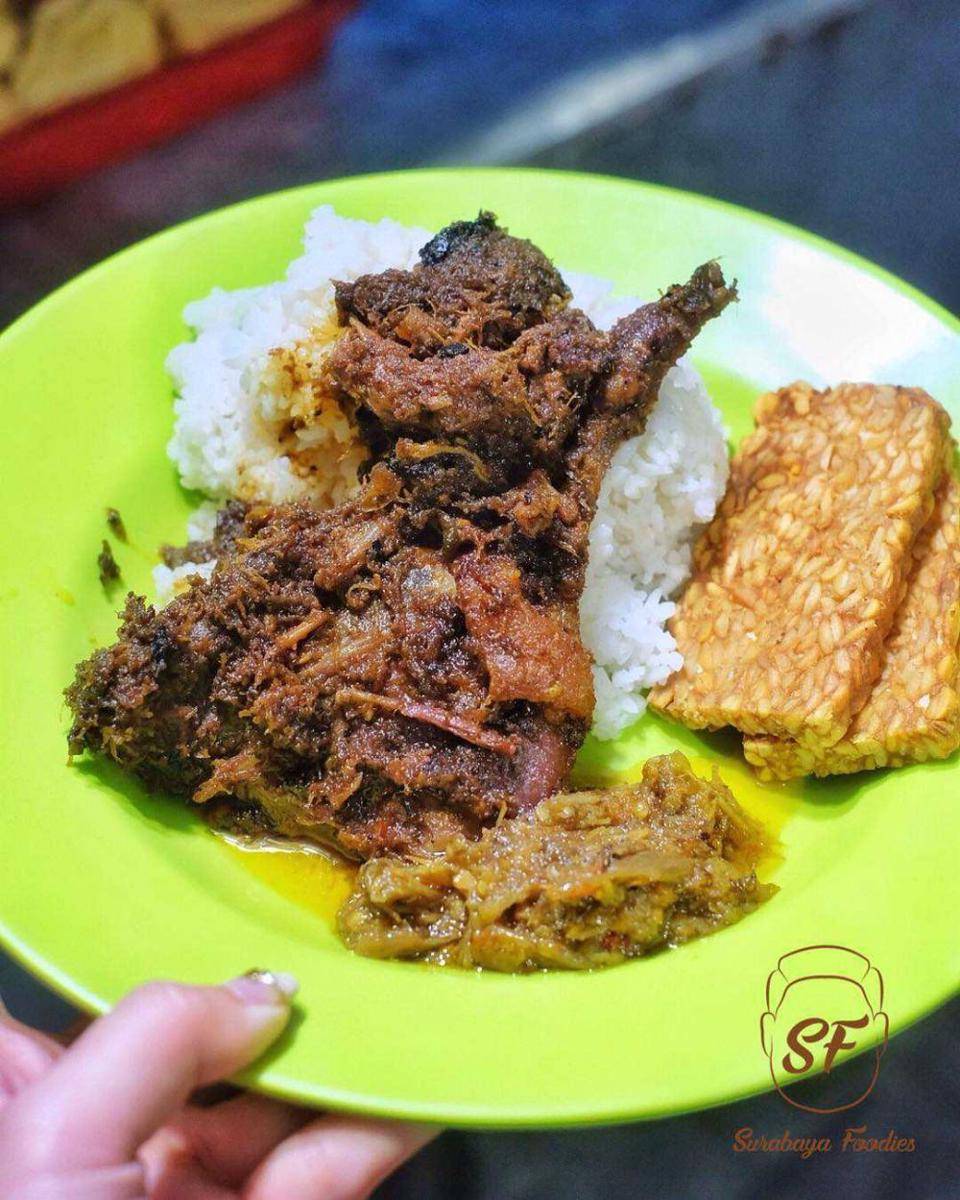 instagram.com/surabayafoodies