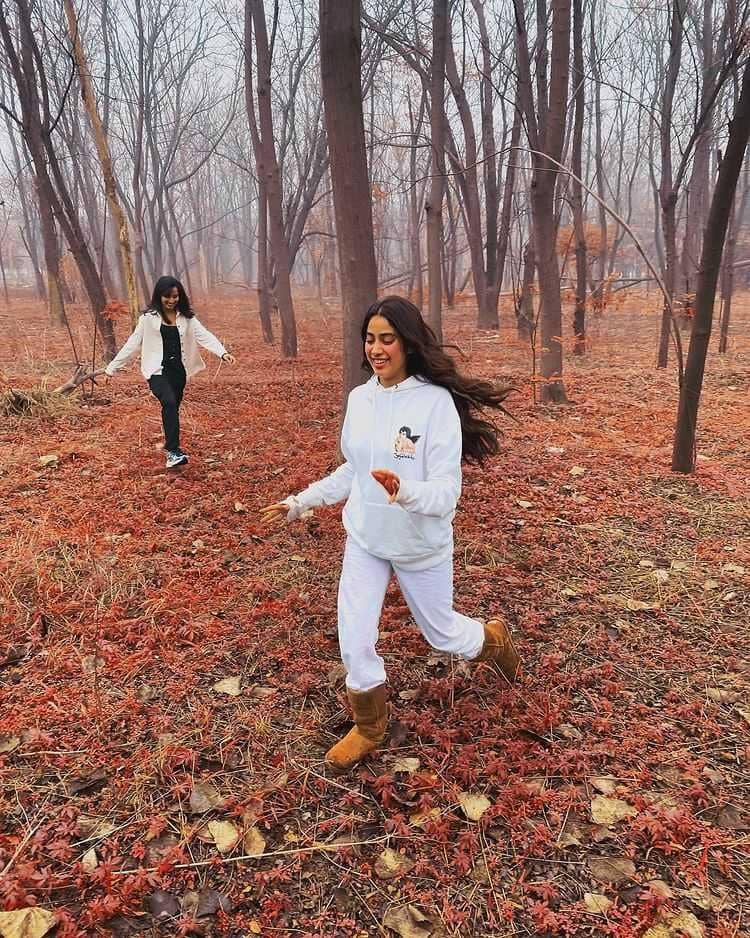 instagram.com/janhvikapoor