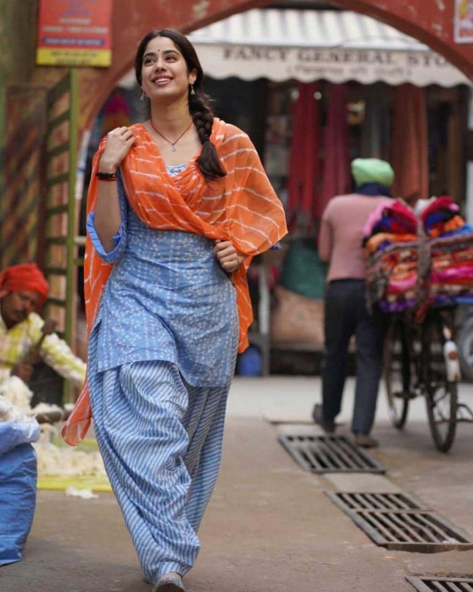 instagram.com/janhvikapoor
