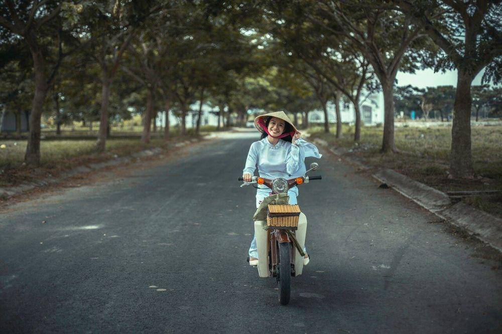 Ilustrasi naik motor (Pixabay/pixabay.com)