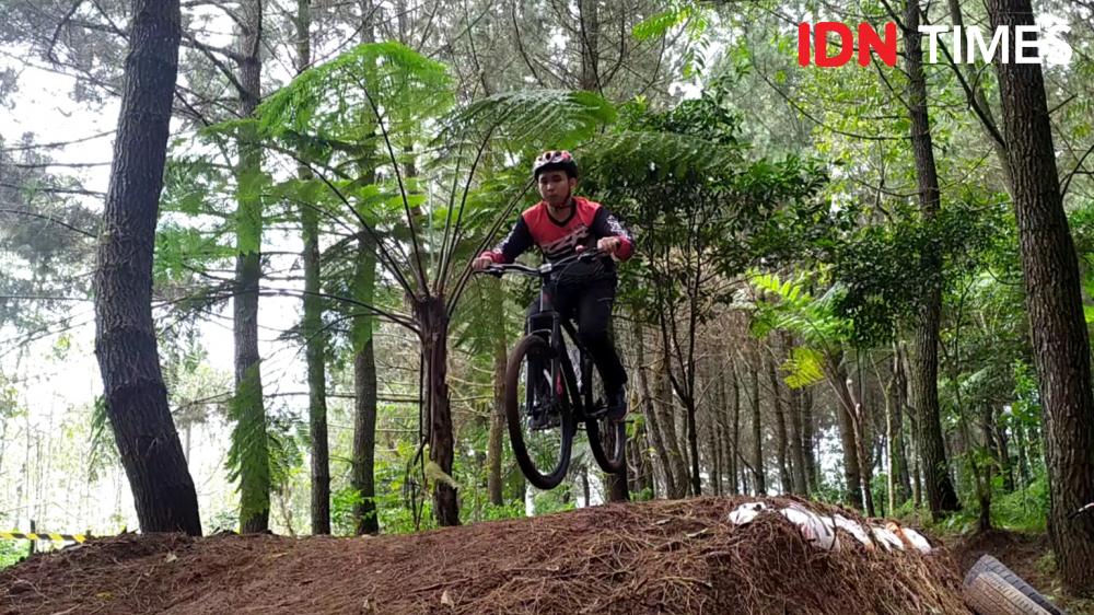 Punya Misi Konservasi, Palutungan Bike Park jadi Idola Downhiller