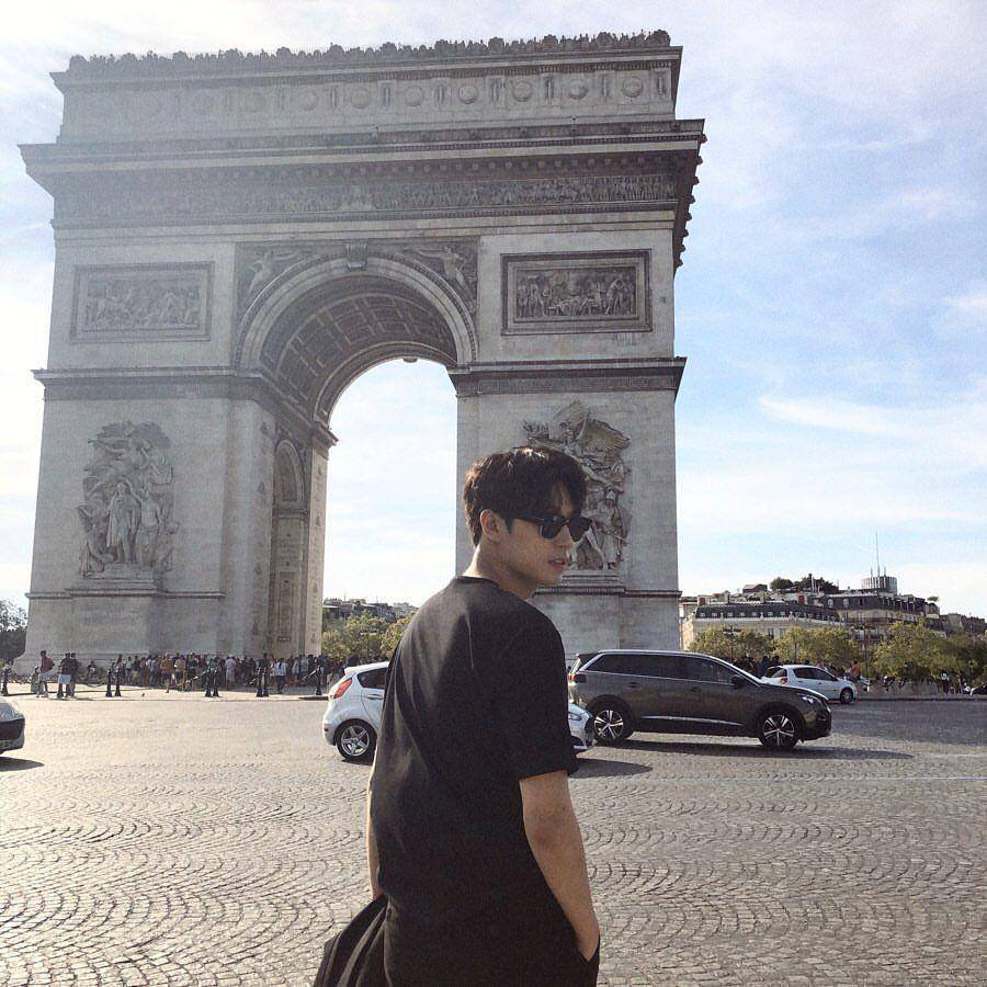instagram.com/parkseoham