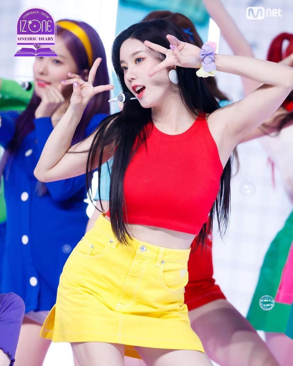 instagram.com/izone_eunbi