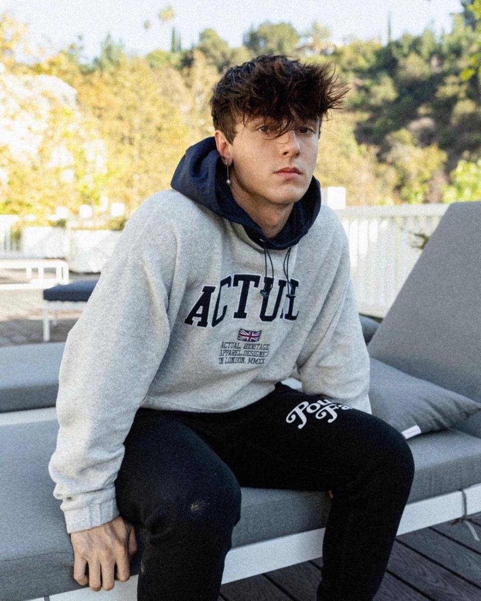 instagram.com/brycehall/