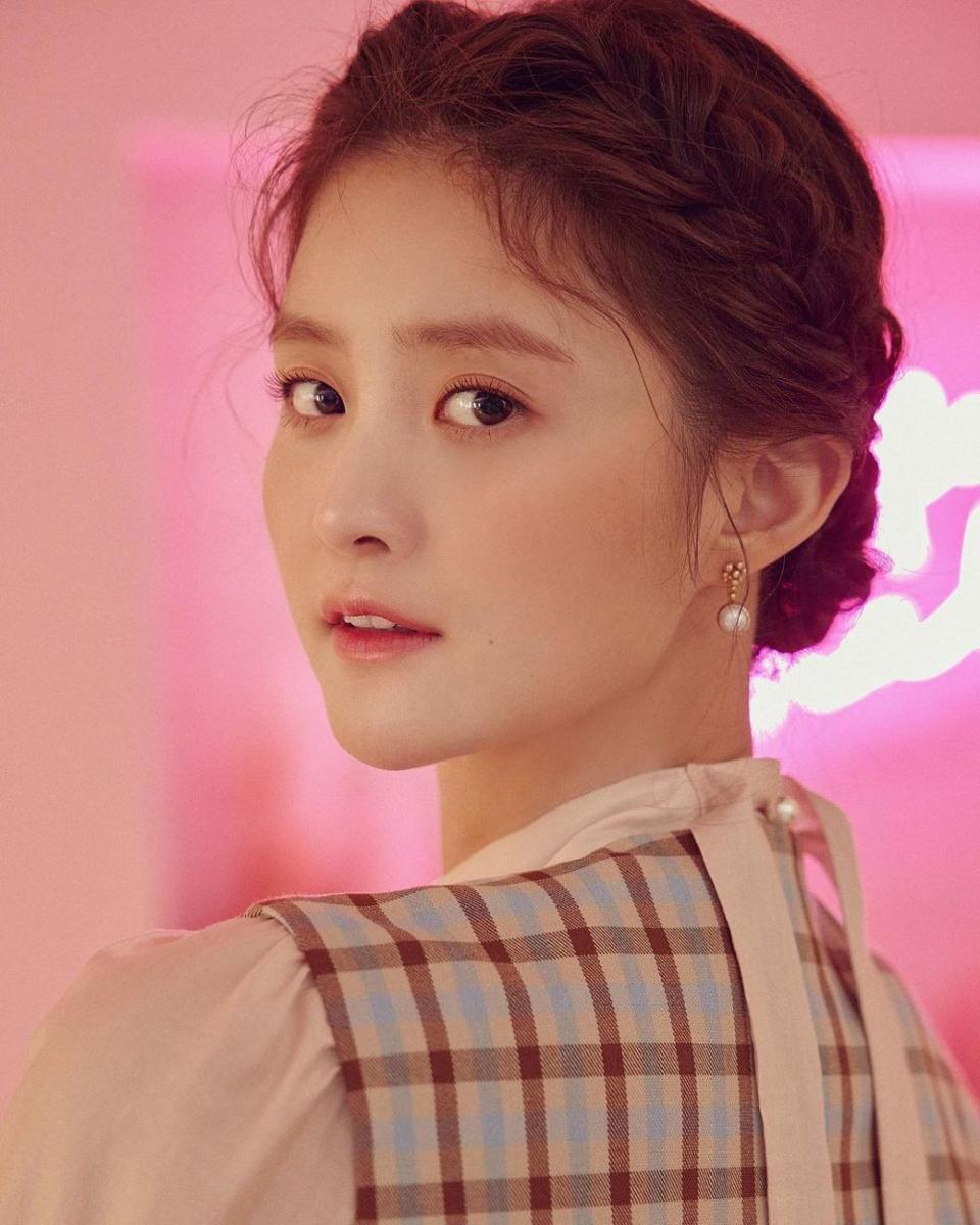 Instagram.com/jeonghwa_0508