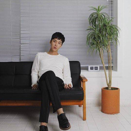 instagram.com/ yoonjongactor_official