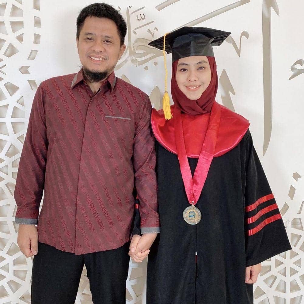 instagram.com/okisetianadewi