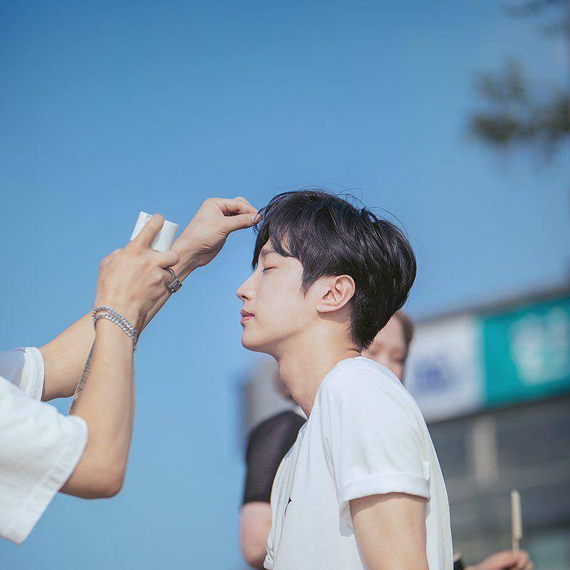 instagram.com/jinyoung0423