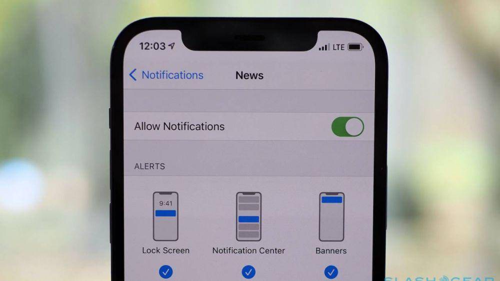 ilustrasi mengaktifkan notifikasi di iOS (slashgear.com)