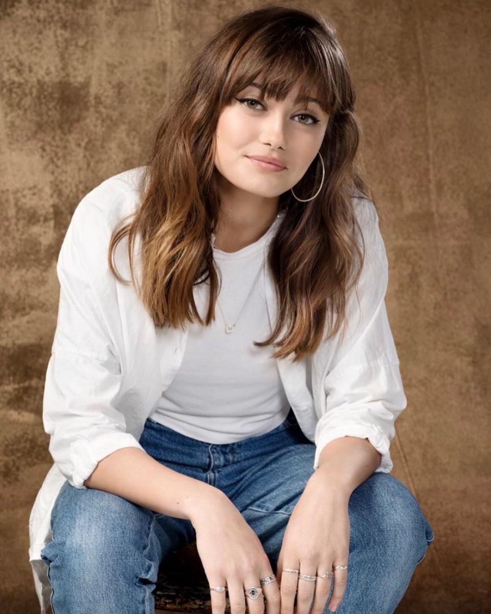 instagram.com/ella_purnell