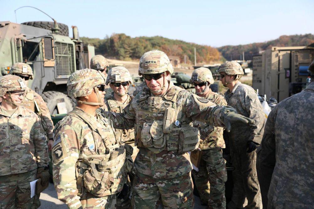 Prajurit AS (USFK) dan Korsel dalam sebuah latihan militer di Korea Selatan. twitter.com/USForcesKorea
