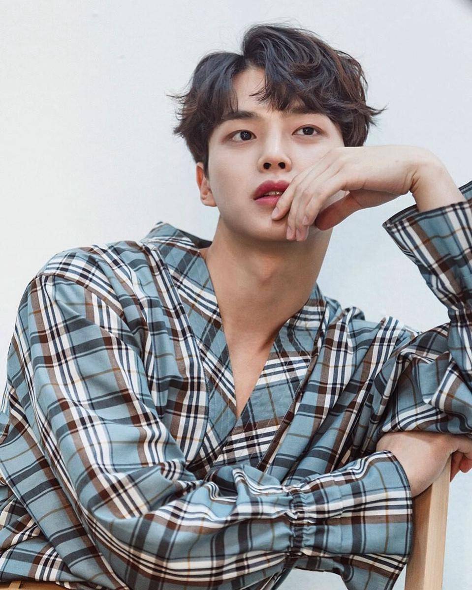instagram.com/songkang_b