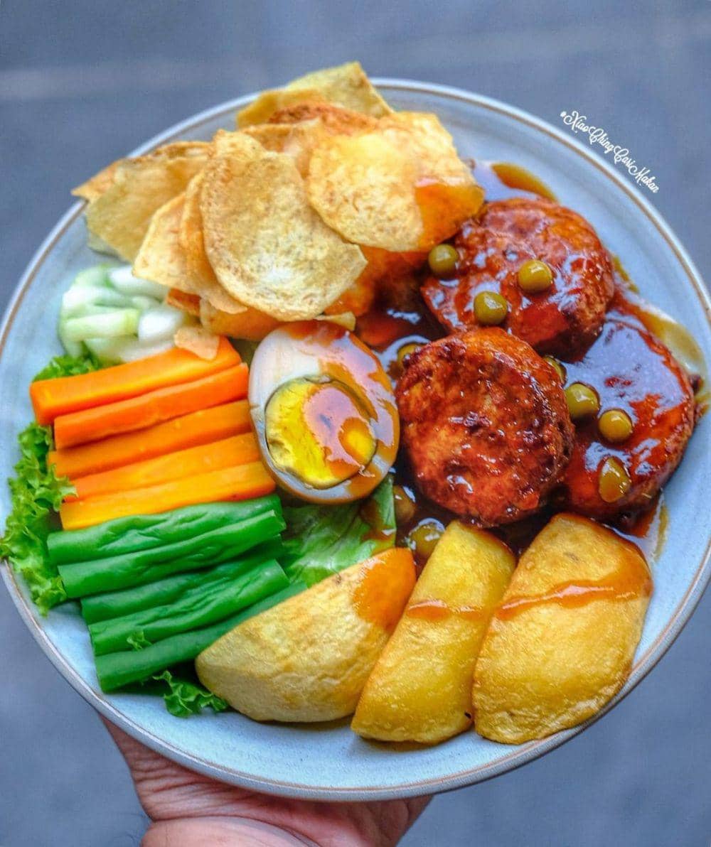 instagram.com/ericekos