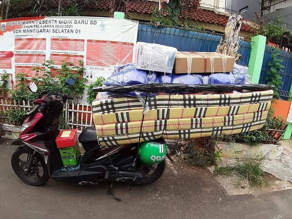 barang terkocak yang dikirim pakai ojol (instagram.com/ceritaojekonline.id)